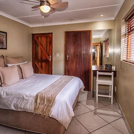 Ohannas Bnb & Self Catering เพลตเตนเบิร์กเบย์ ภายนอก รูปภาพ
