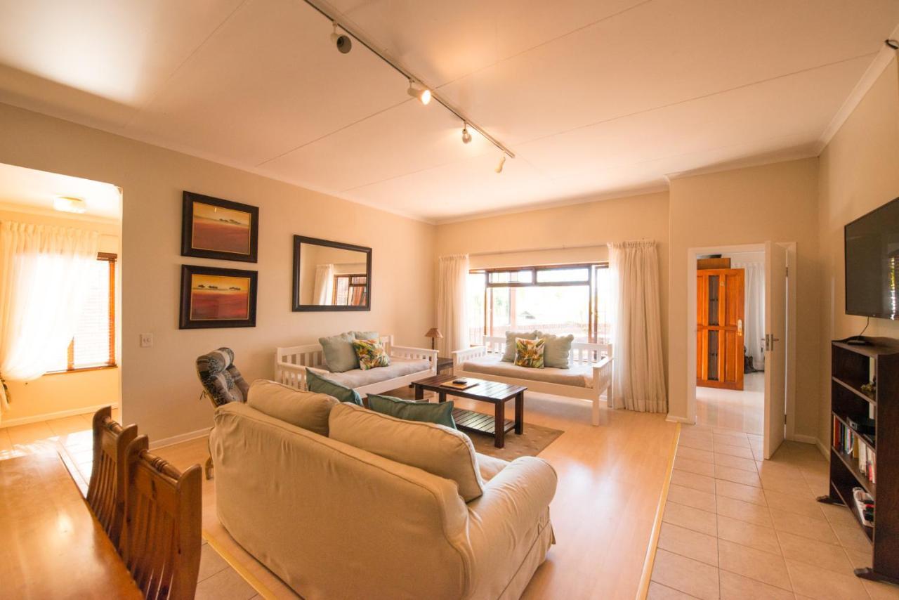 Ohannas Bnb & Self Catering เพลตเตนเบิร์กเบย์ ภายนอก รูปภาพ