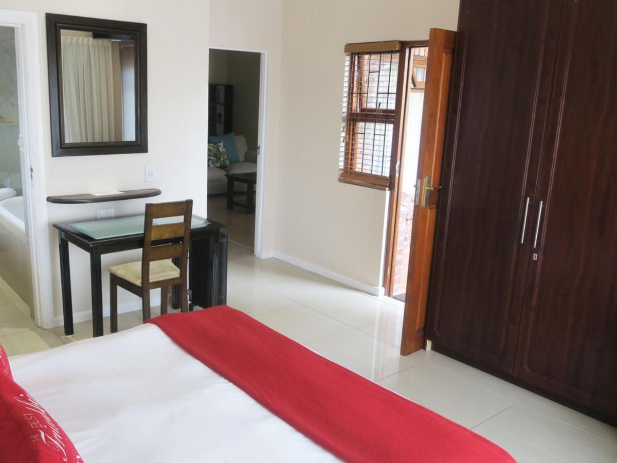 Ohannas Bnb & Self Catering เพลตเตนเบิร์กเบย์ ภายนอก รูปภาพ