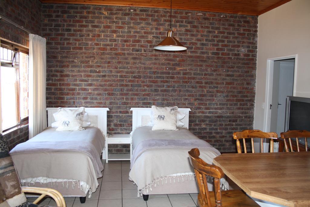 Ohannas Bnb & Self Catering เพลตเตนเบิร์กเบย์ ภายนอก รูปภาพ