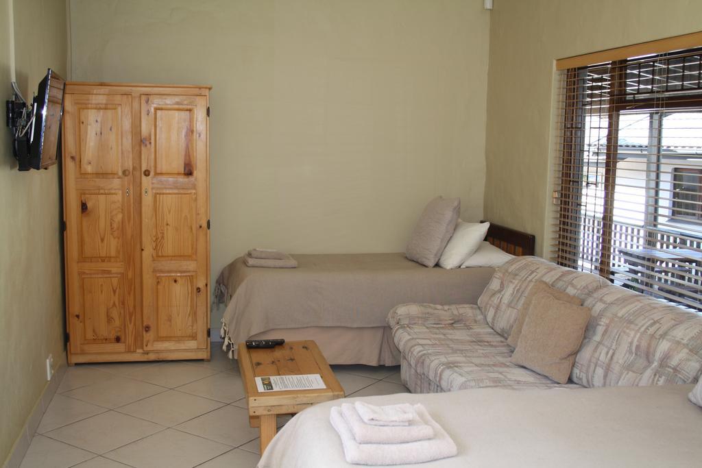 Ohannas Bnb & Self Catering เพลตเตนเบิร์กเบย์ ภายนอก รูปภาพ