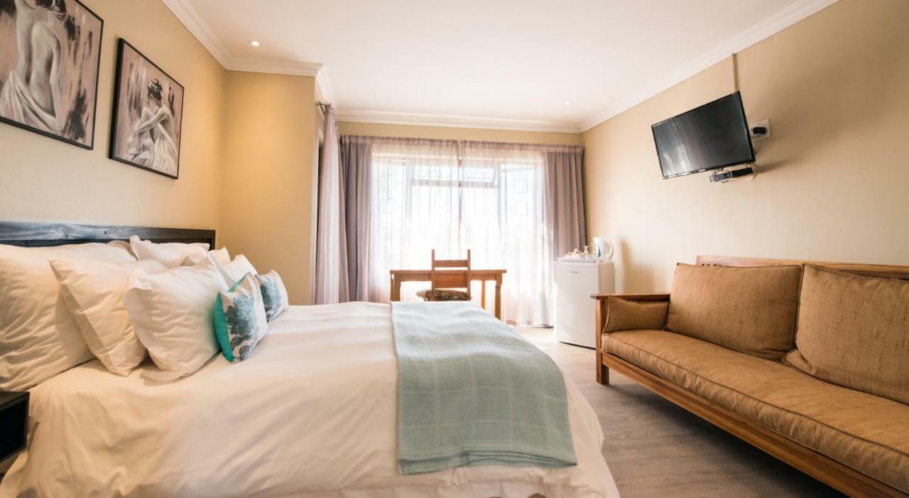Ohannas Bnb & Self Catering เพลตเตนเบิร์กเบย์ ภายนอก รูปภาพ
