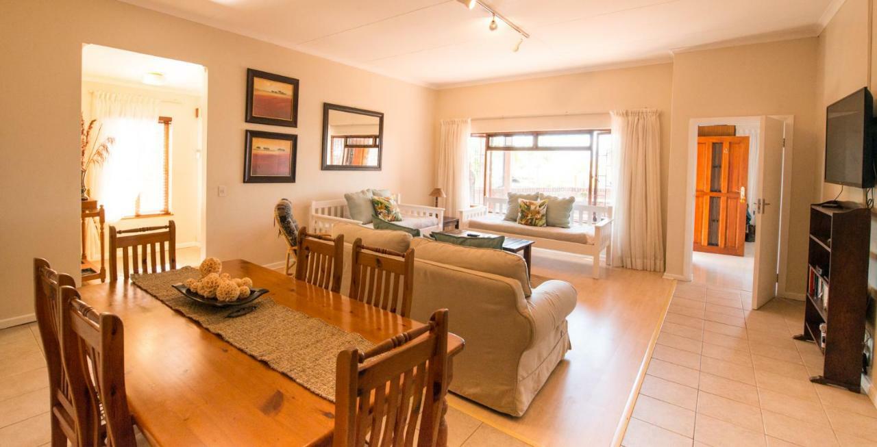 Ohannas Bnb & Self Catering เพลตเตนเบิร์กเบย์ ภายนอก รูปภาพ